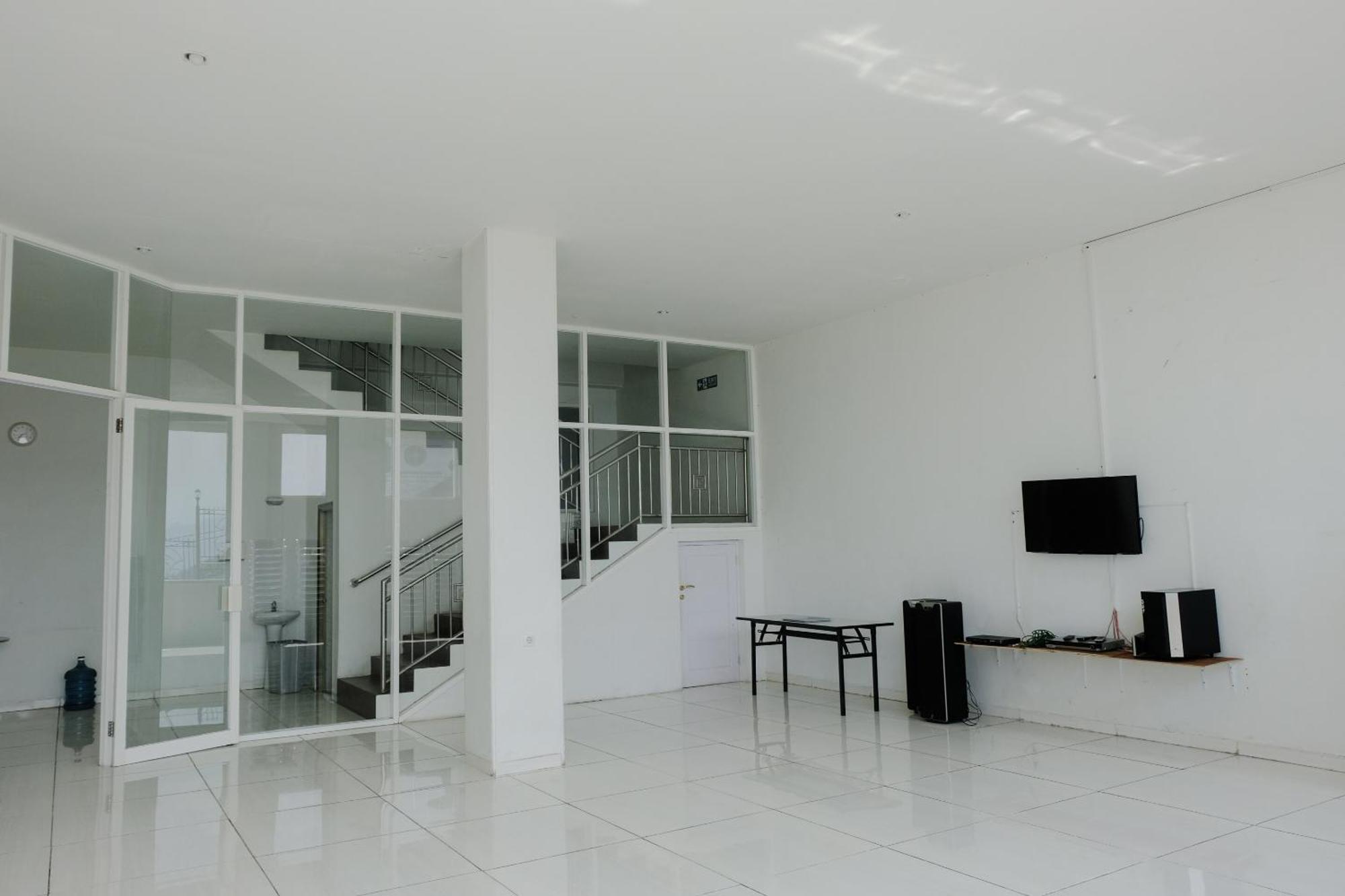 Oyo 1194 Villa Bukit Panderman Residence Batu  Exteriér fotografie