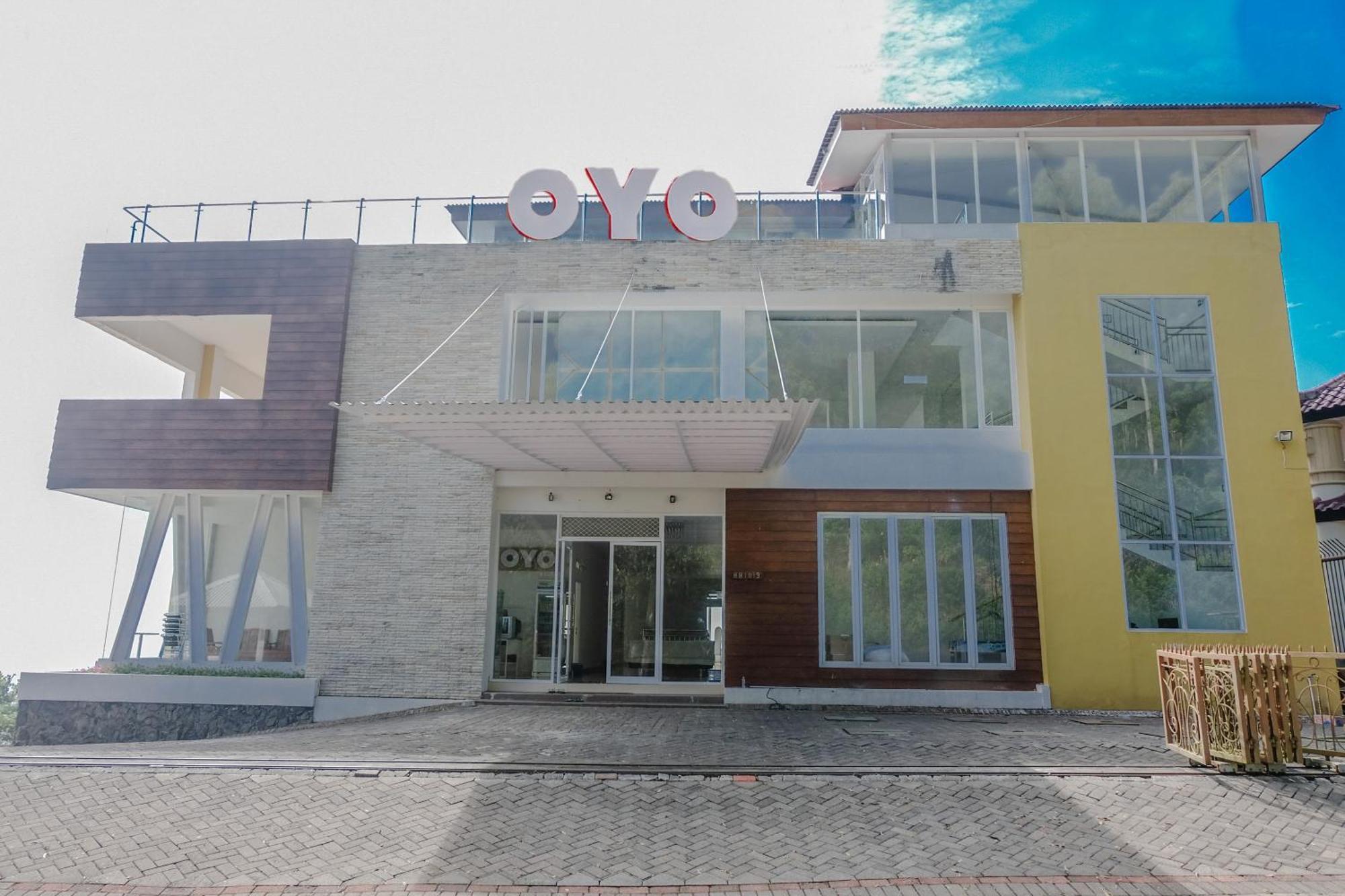 Oyo 1194 Villa Bukit Panderman Residence Batu  Exteriér fotografie