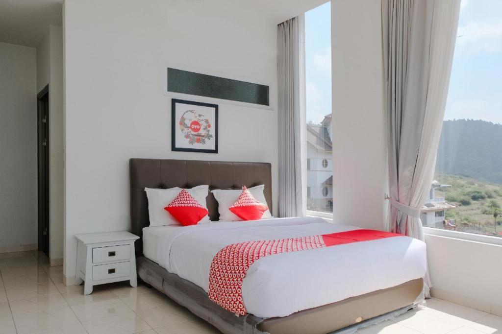 Oyo 1194 Villa Bukit Panderman Residence Batu  Exteriér fotografie