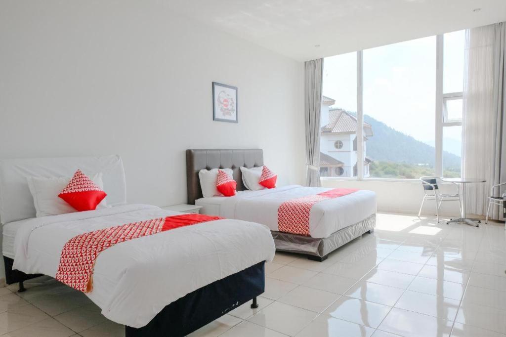 Oyo 1194 Villa Bukit Panderman Residence Batu  Exteriér fotografie