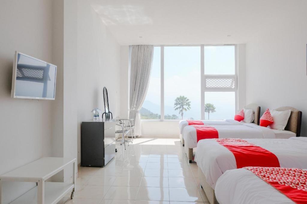 Oyo 1194 Villa Bukit Panderman Residence Batu  Exteriér fotografie
