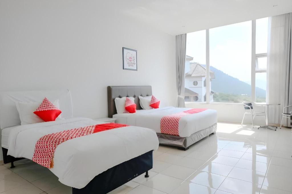 Oyo 1194 Villa Bukit Panderman Residence Batu  Exteriér fotografie